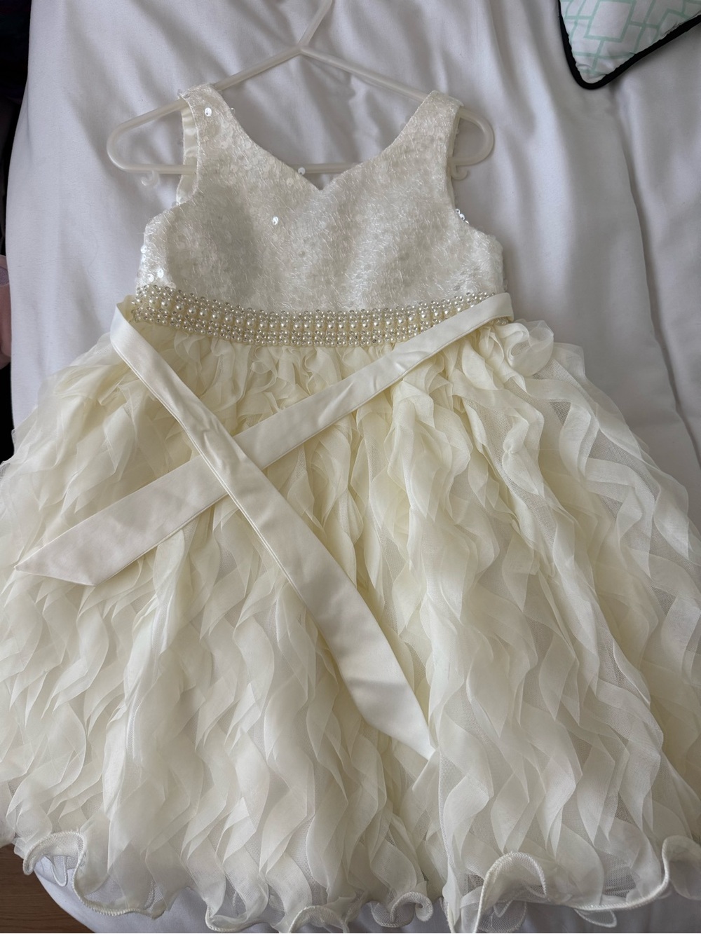 Girls Ivory Pearl-Trim Ruffle Dress